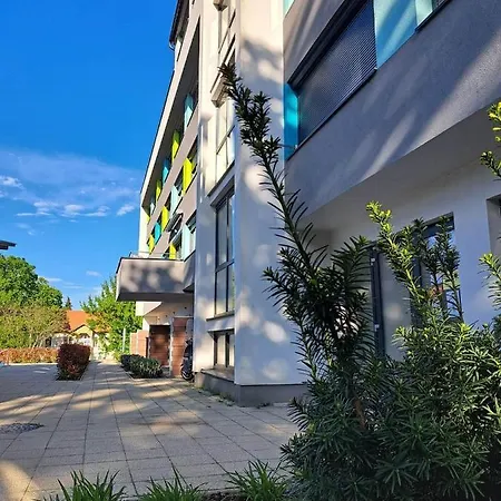 Levander Apartment Balatonfoldvar